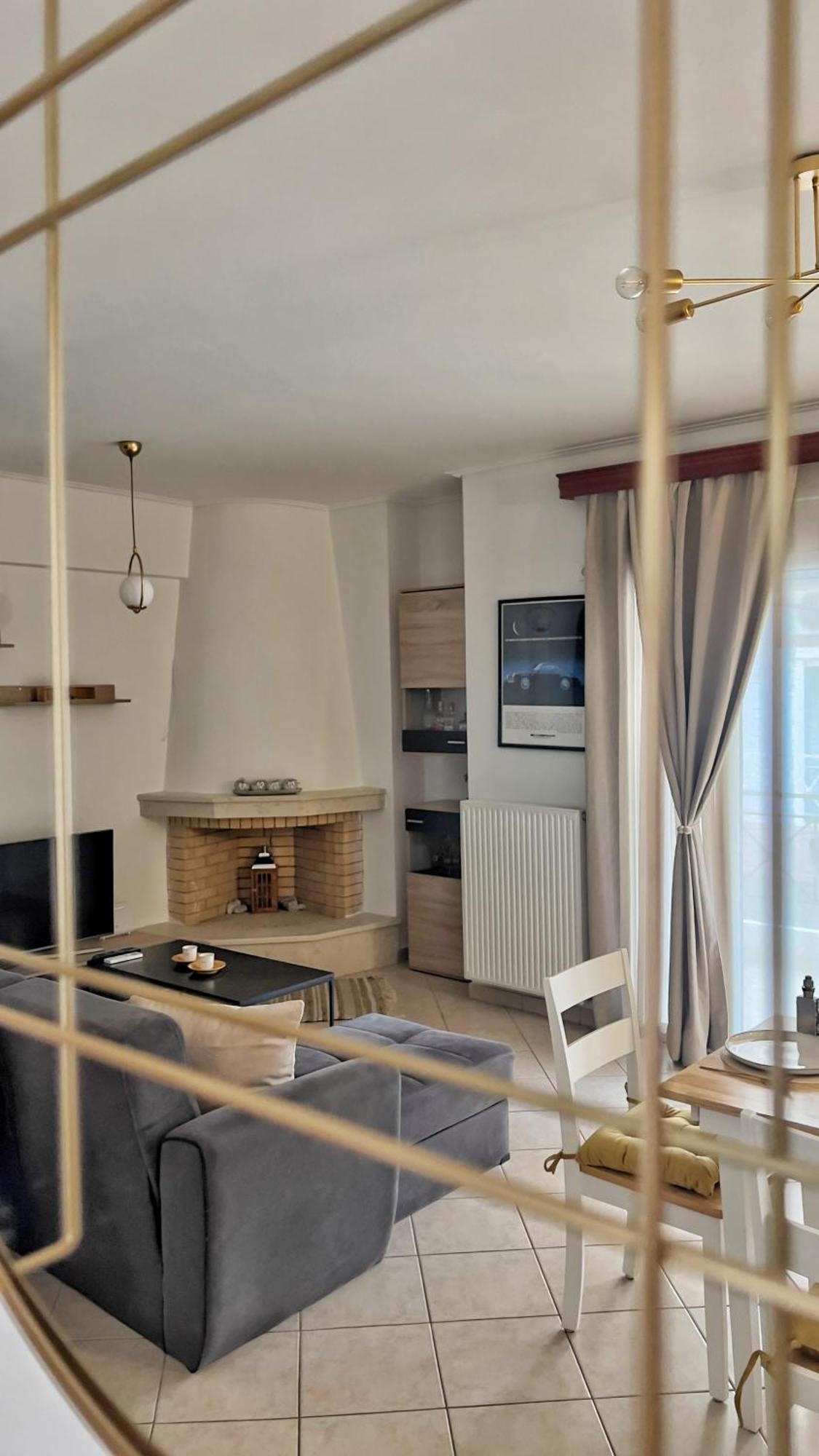 H&H Cozy Retreat Apartment พีเรียส ภายนอก รูปภาพ