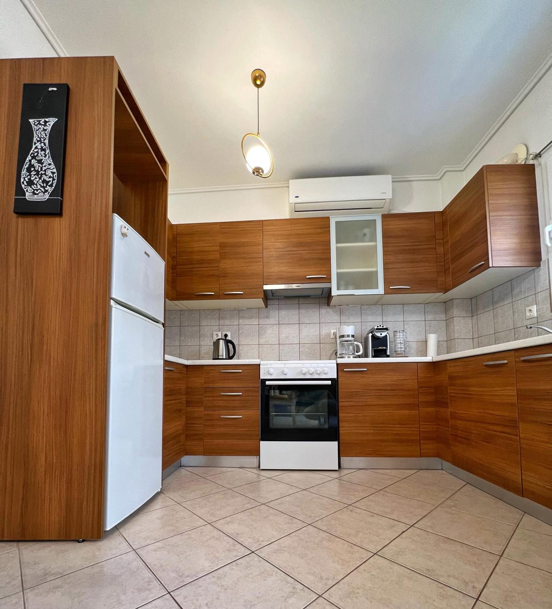 H&H Cozy Retreat Apartment พีเรียส ภายนอก รูปภาพ