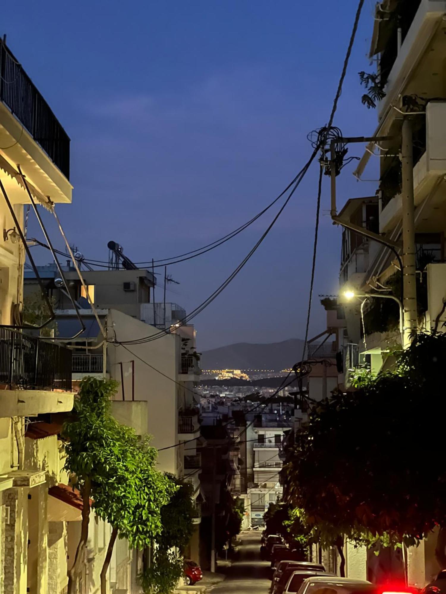 H&H Cozy Retreat Apartment พีเรียส ภายนอก รูปภาพ