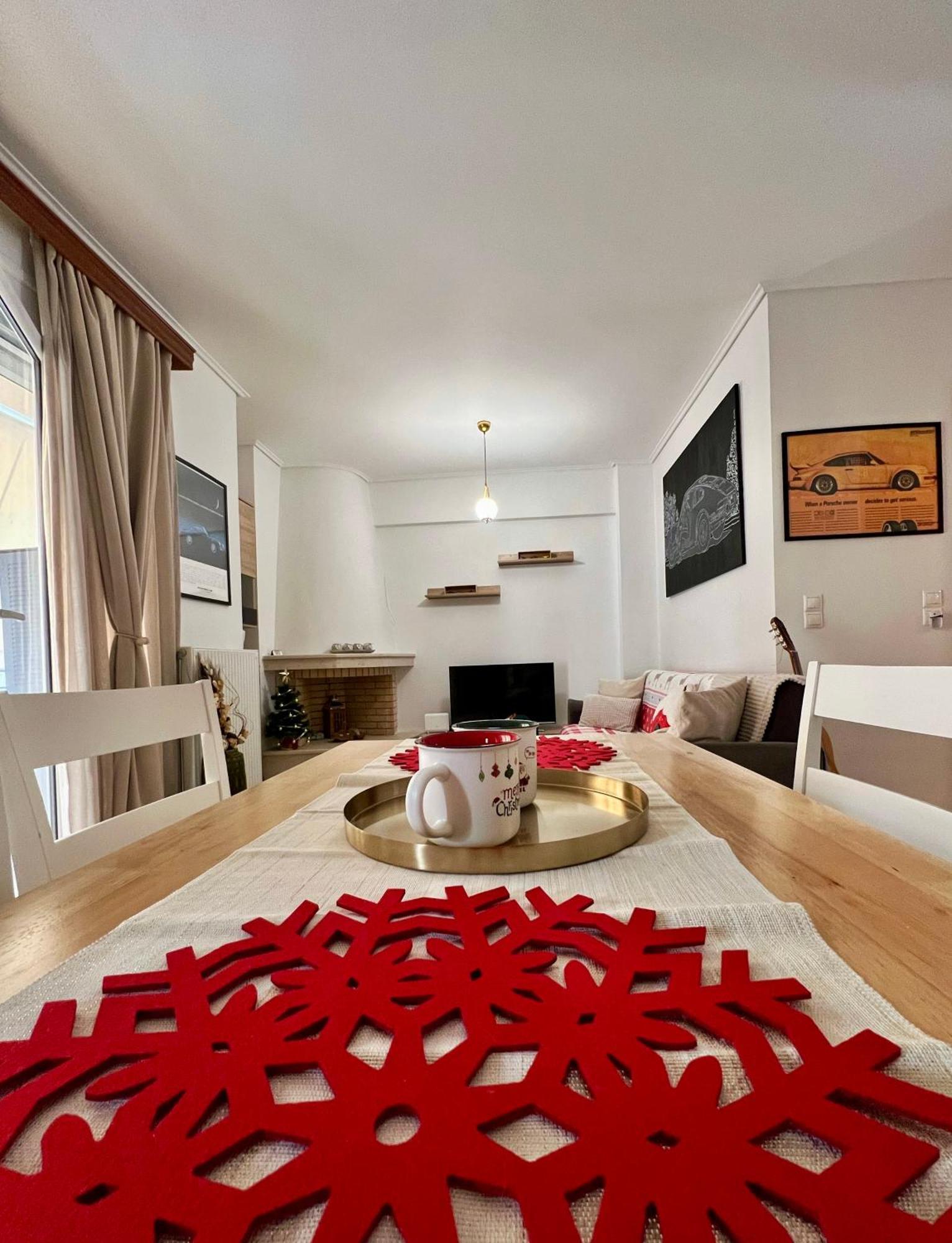 H&H Cozy Retreat Apartment พีเรียส ภายนอก รูปภาพ