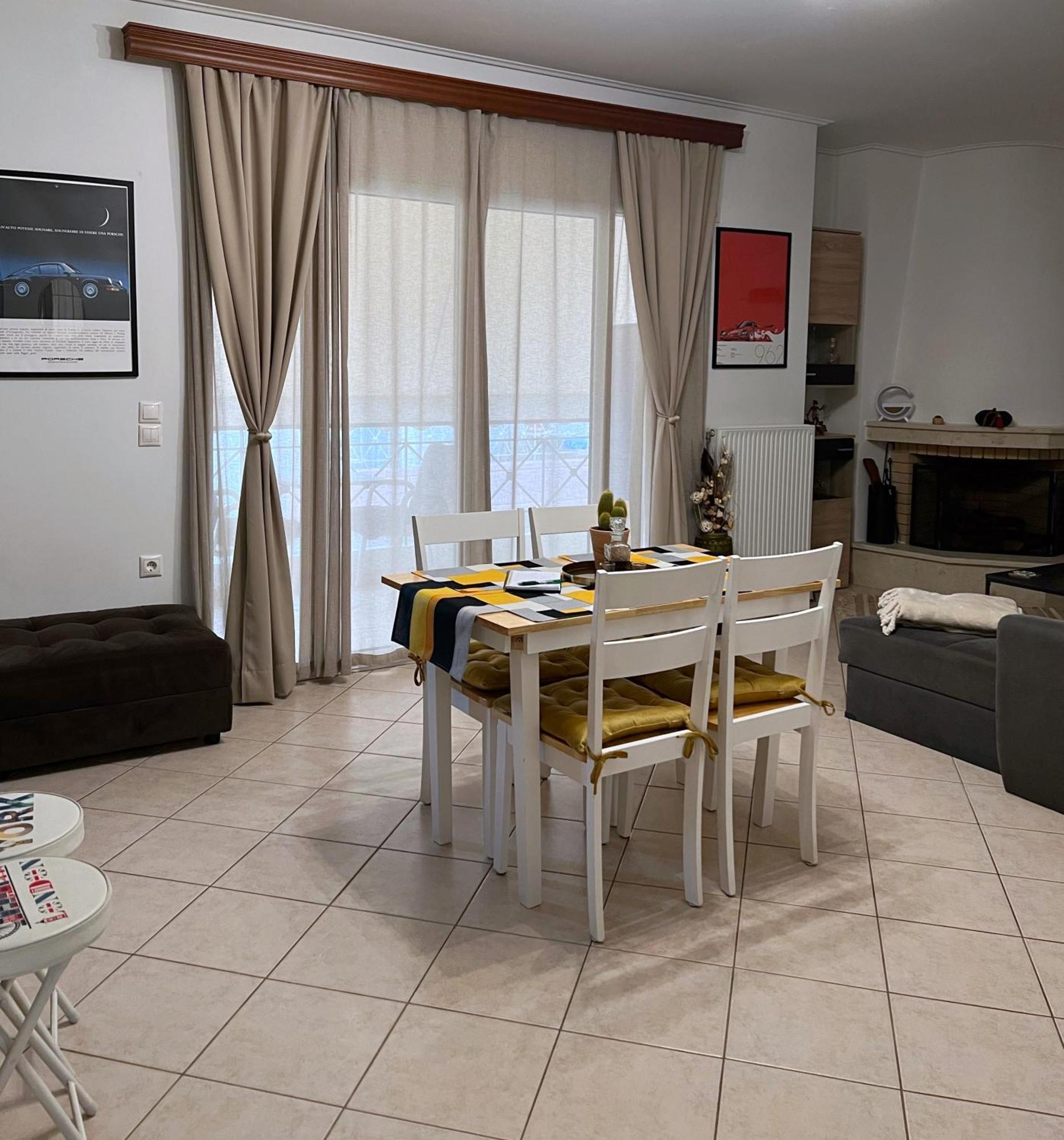 H&H Cozy Retreat Apartment พีเรียส ภายนอก รูปภาพ